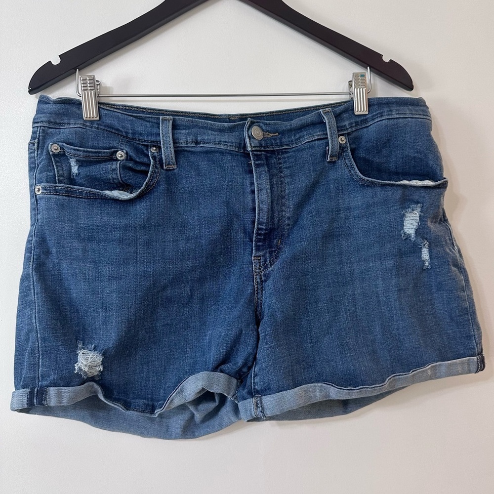 Levi’s Women’s Denim Jean Shorts Size 33